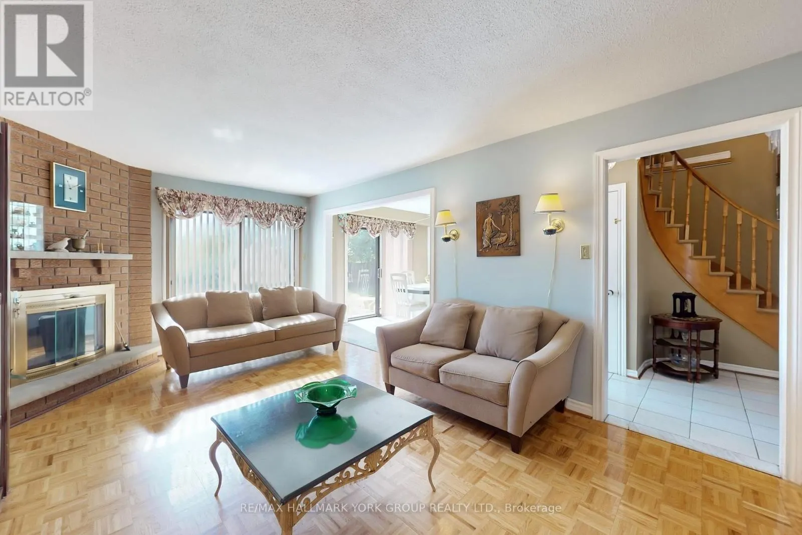 46 FINCHLEY CIRCLE