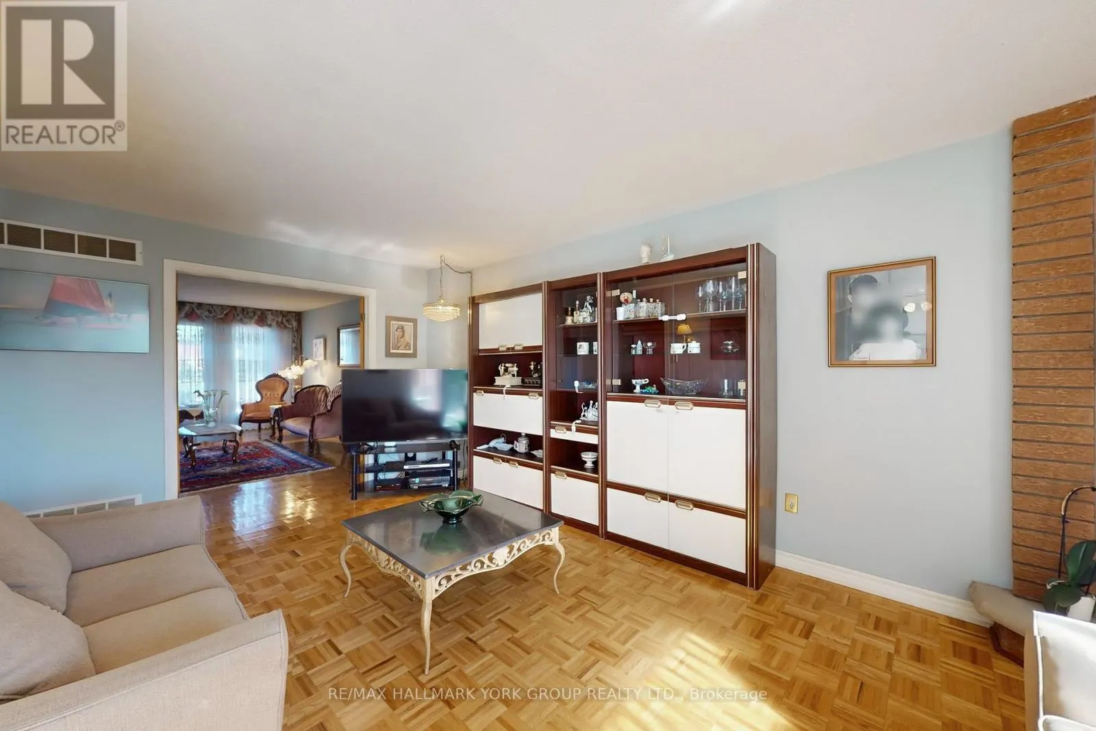 46 FINCHLEY CIRCLE