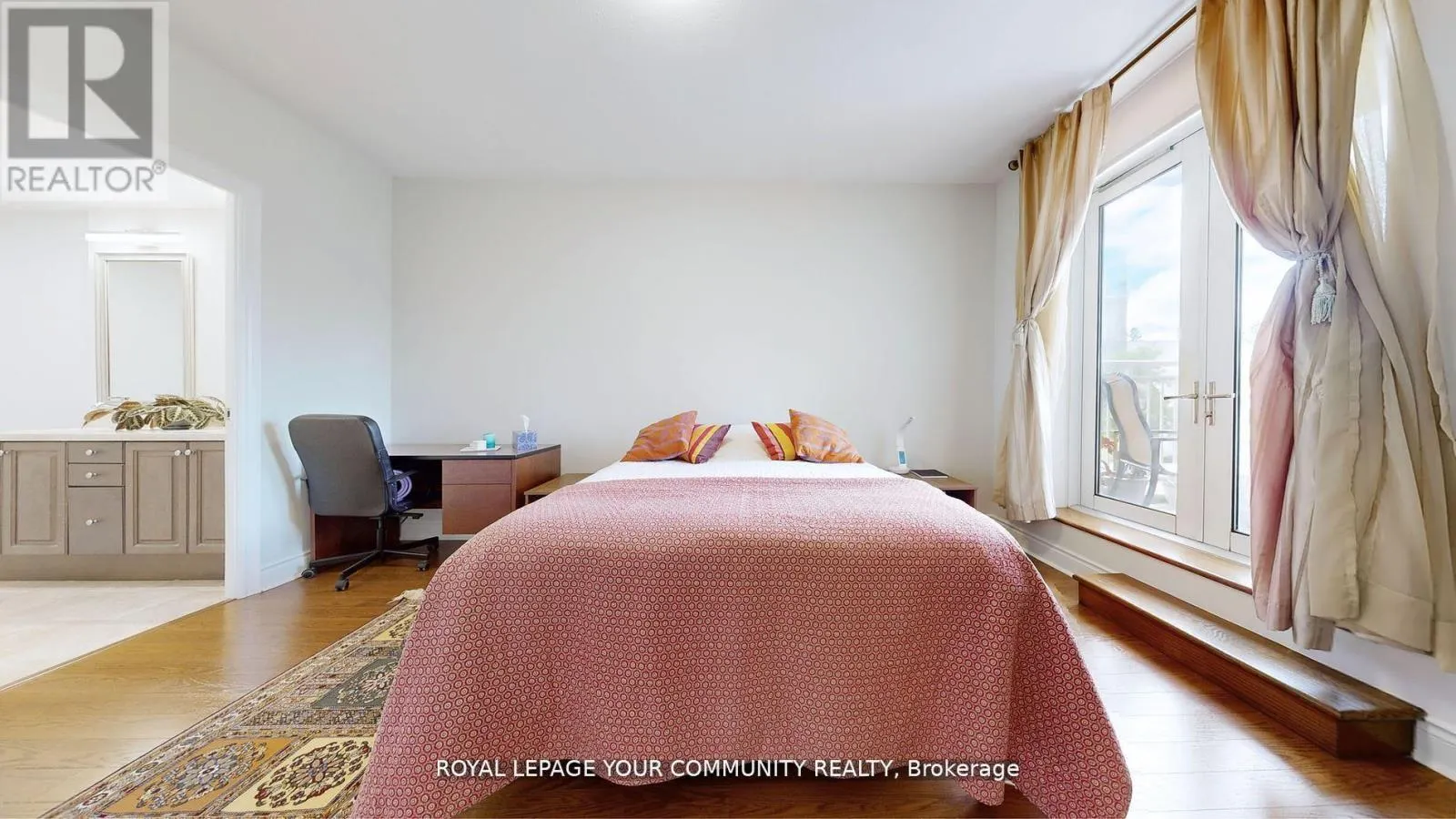 303 - 10101 YONGE STREET