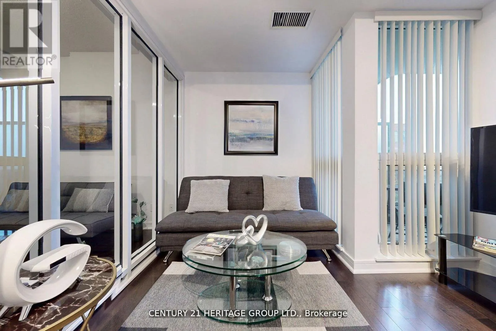 319 - 9201 YONGE STREET