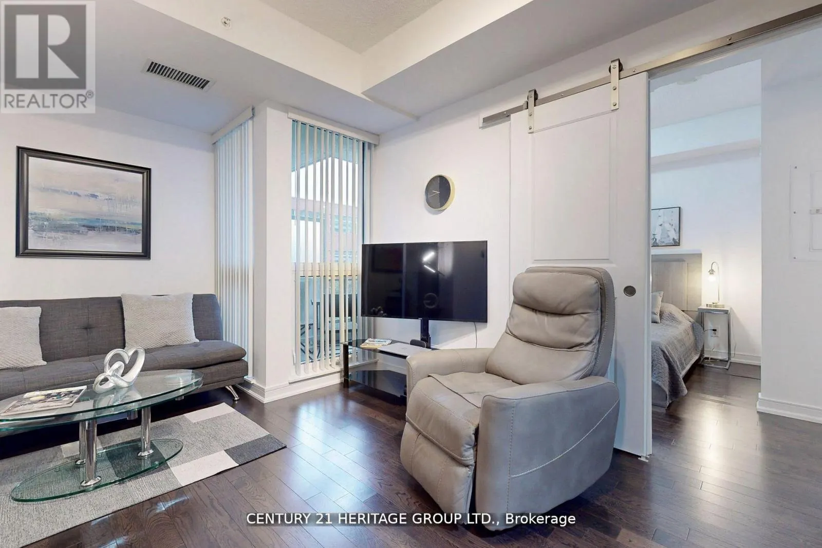319 - 9201 YONGE STREET