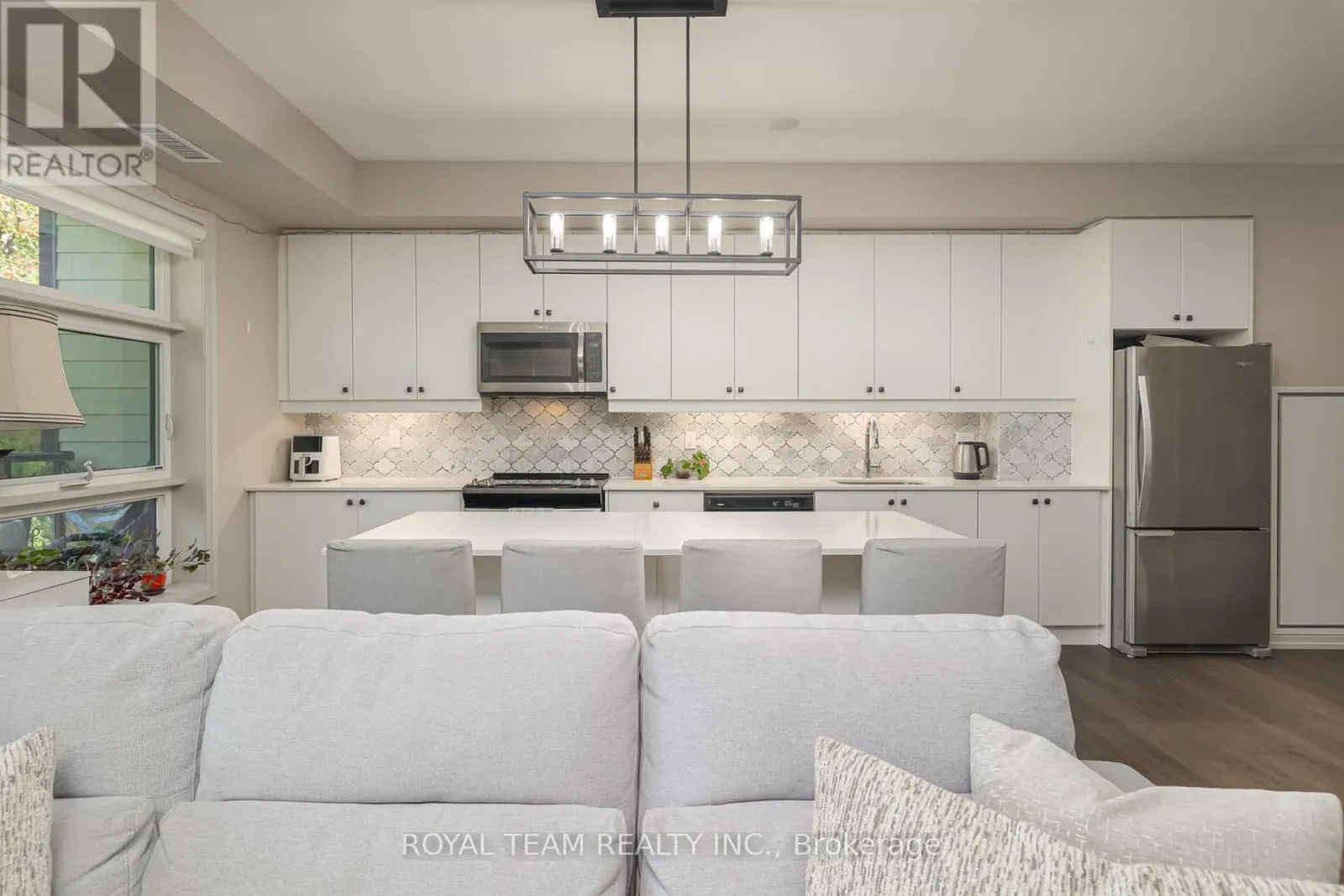 307 - 555 WILLIAM GRAHAM DRIVE