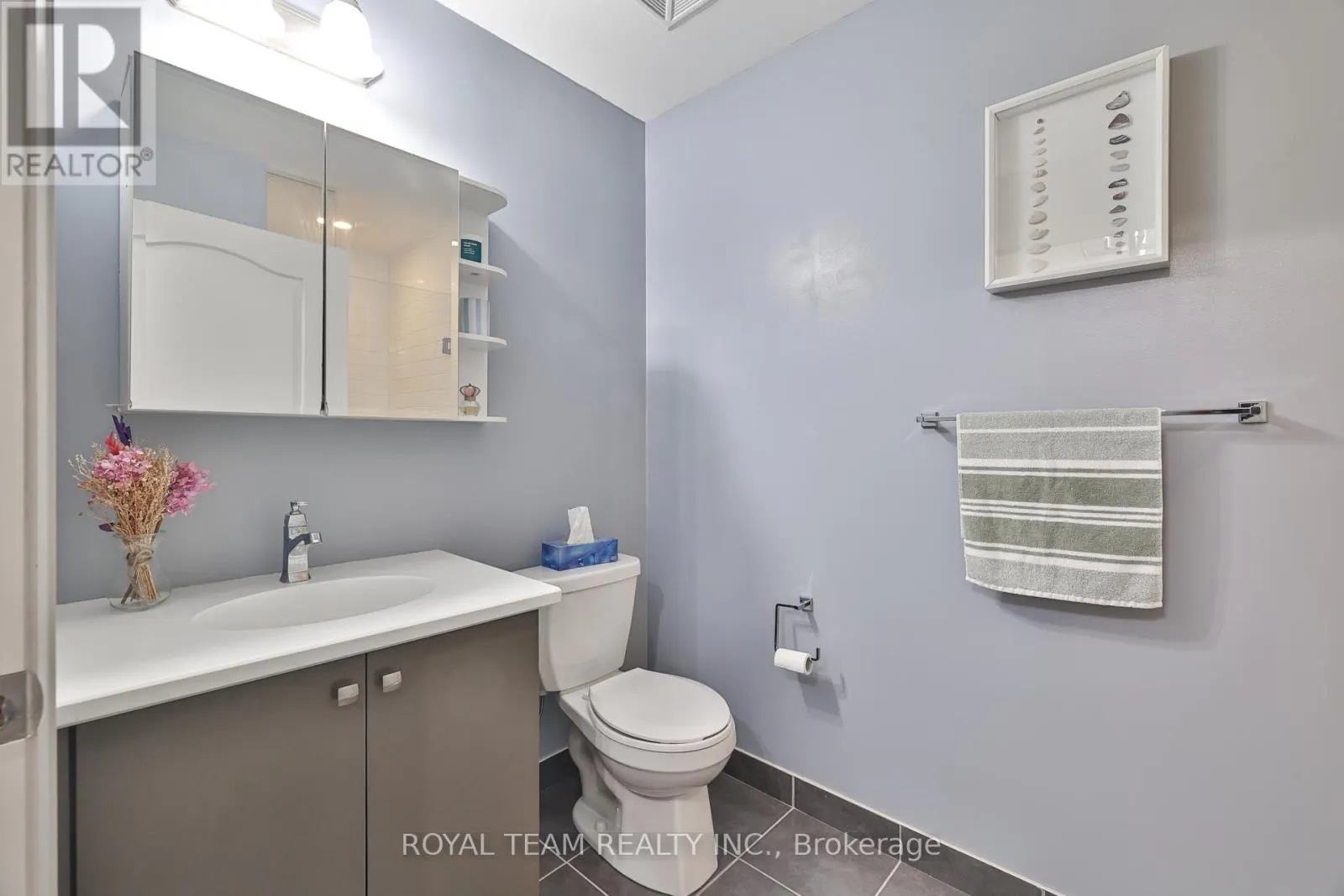 307 - 555 WILLIAM GRAHAM DRIVE
