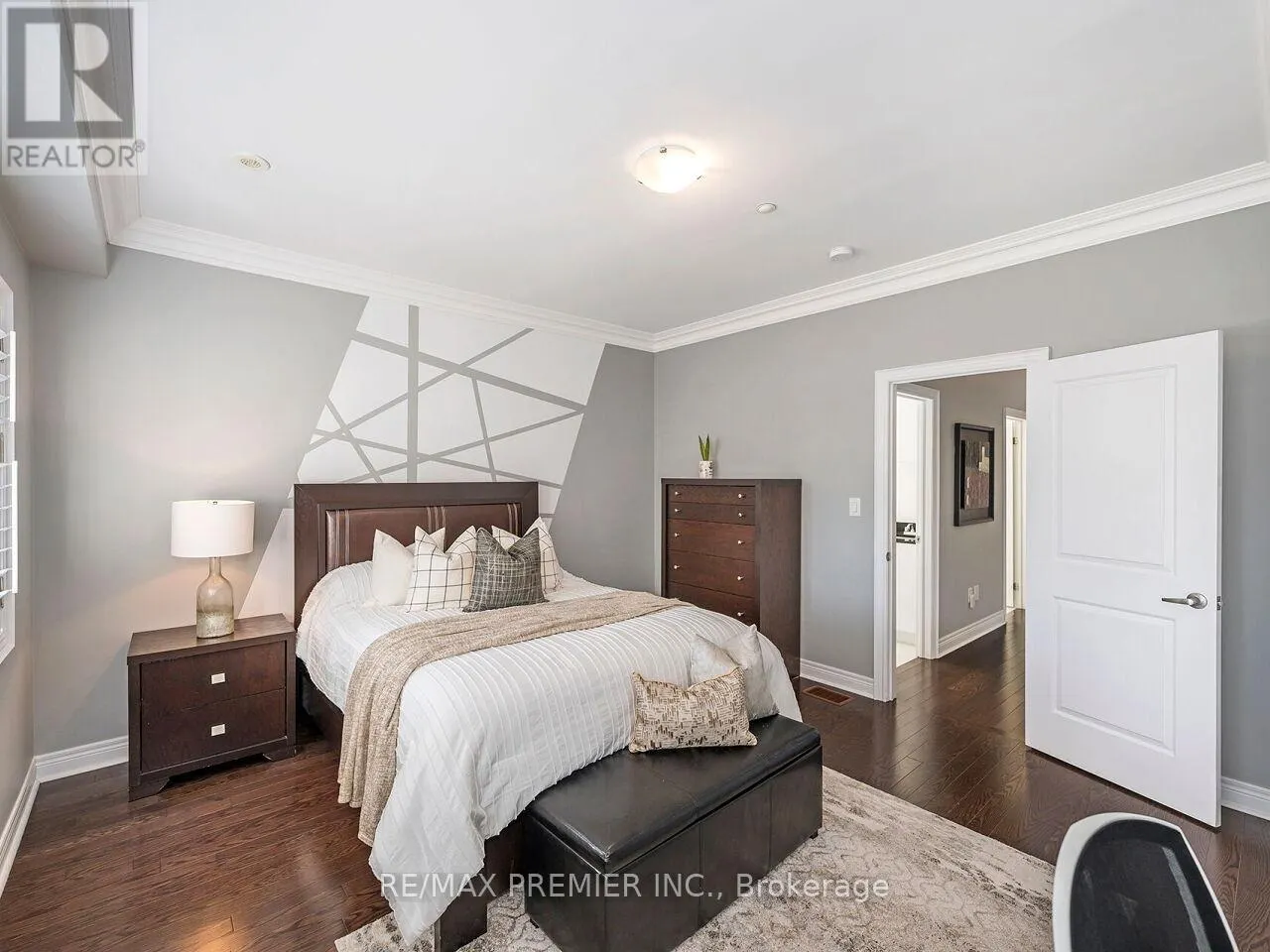 1 POWSELAND CRESCENT