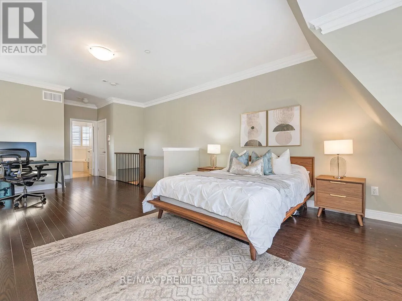 1 POWSELAND CRESCENT