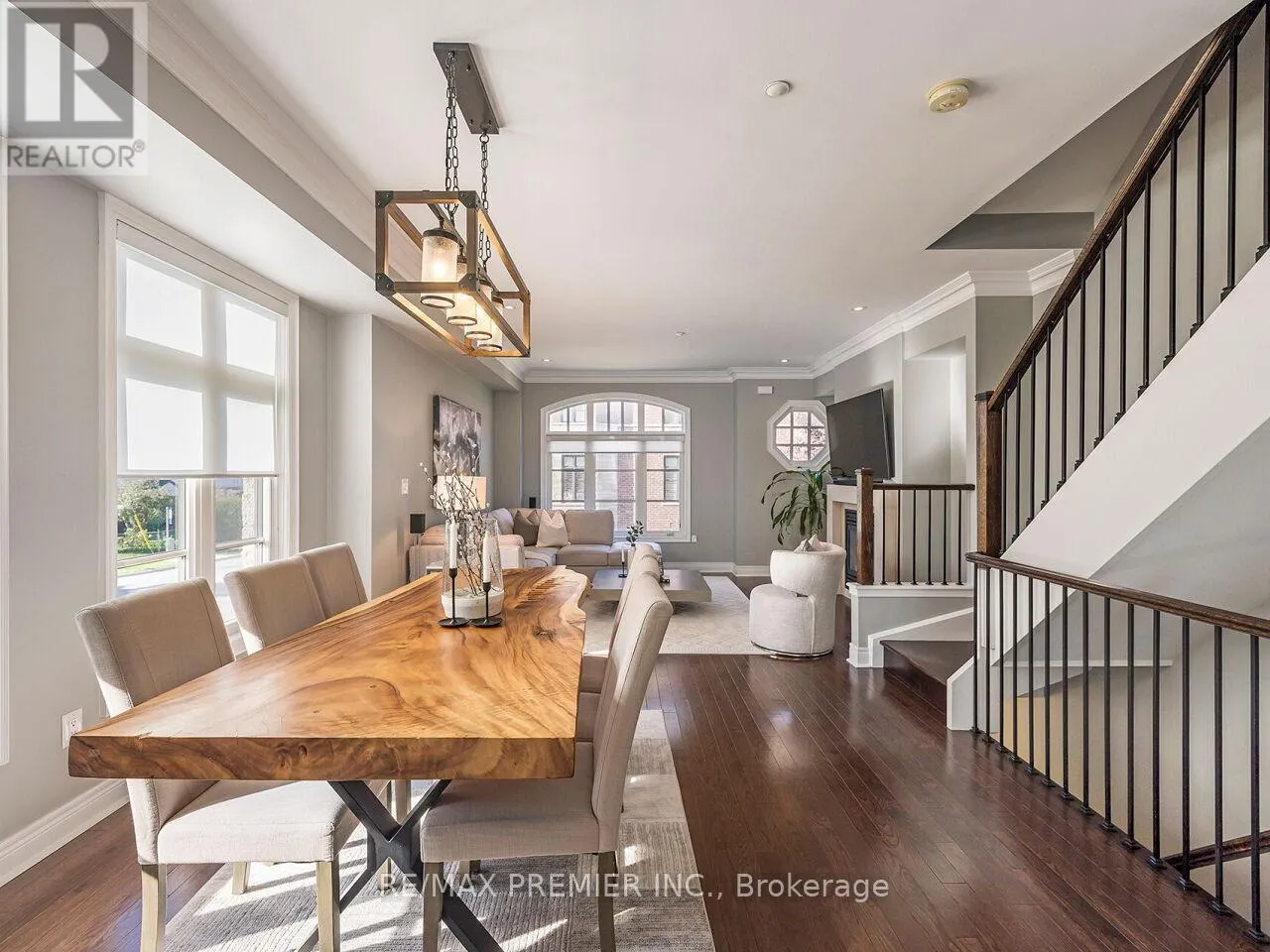 1 POWSELAND CRESCENT
