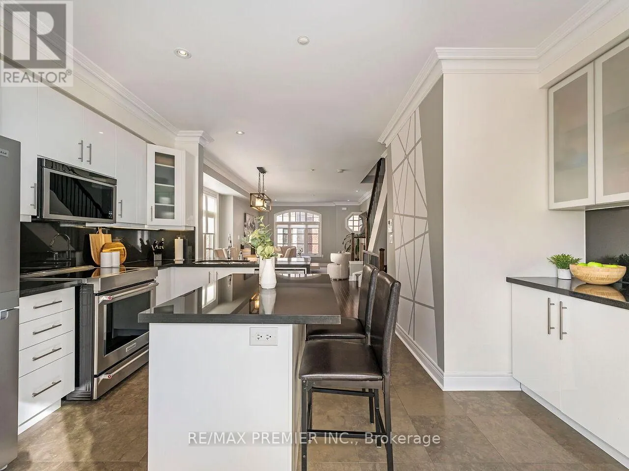 1 POWSELAND CRESCENT