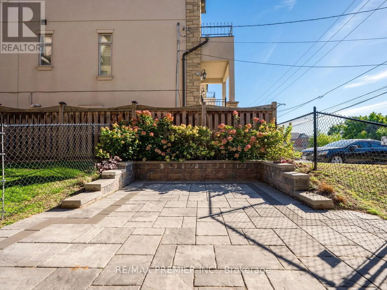 1 POWSELAND CRESCENT