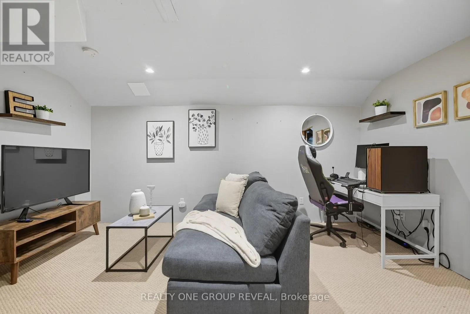 37 MAINPRIZE CRESCENT
