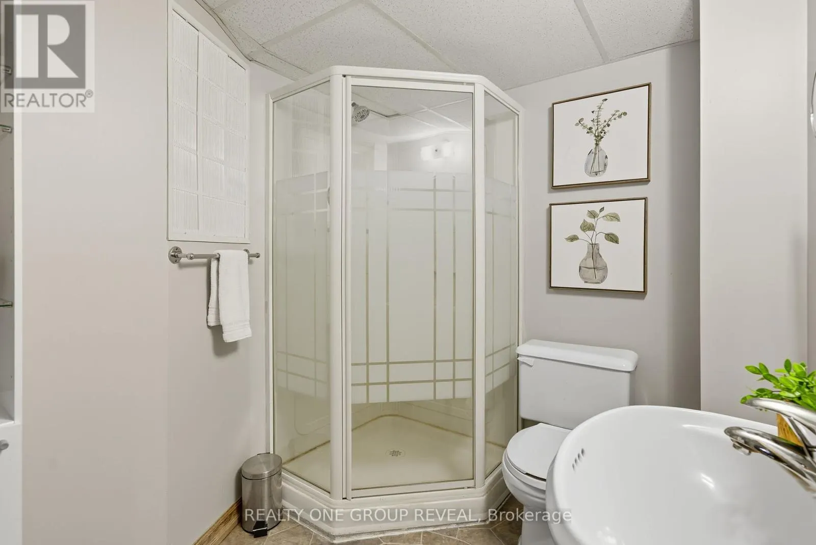 37 MAINPRIZE CRESCENT
