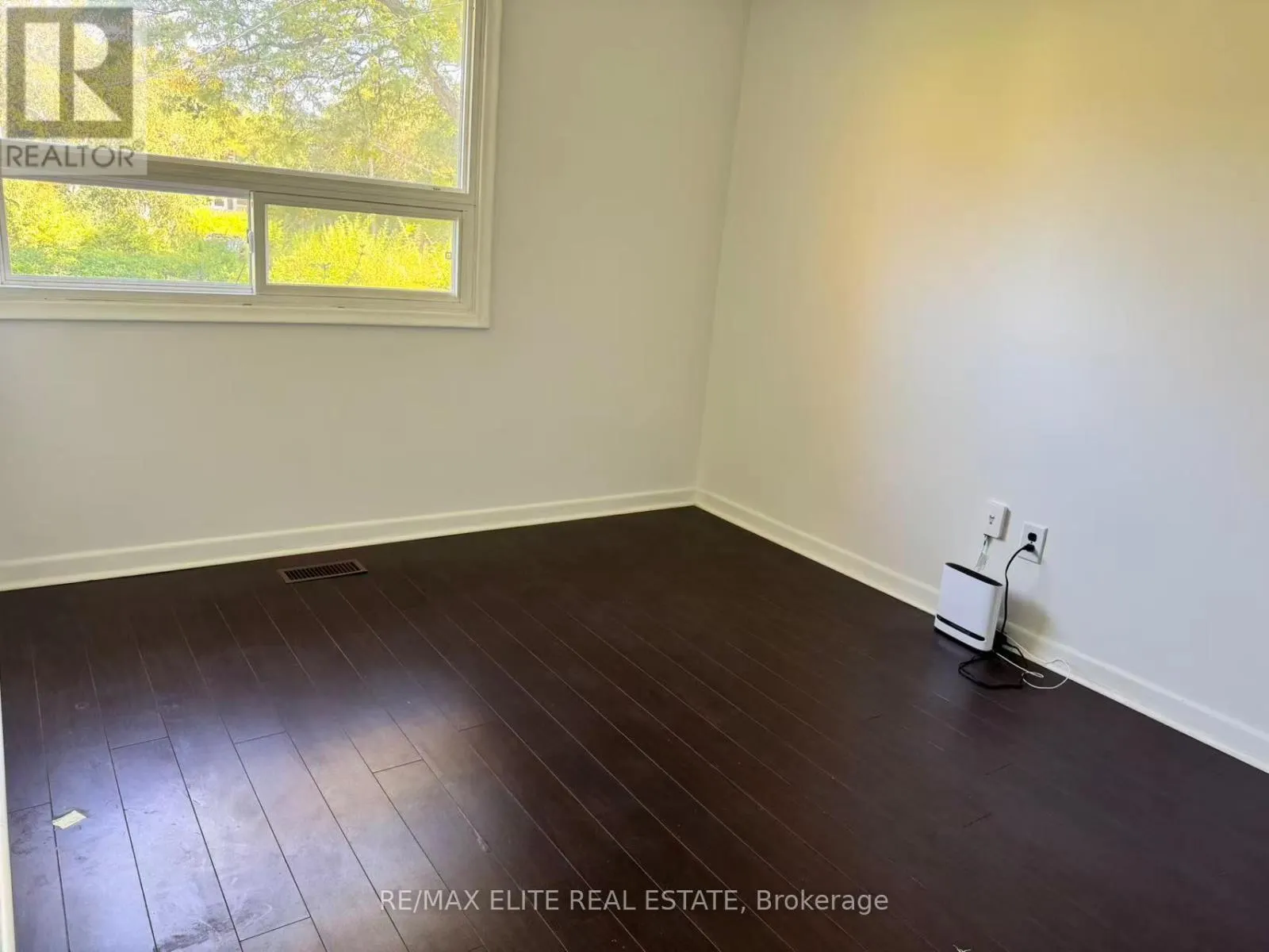 MAIN FLOOR - 172 FELIX ROAD