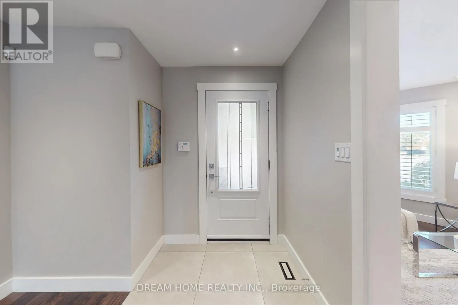 47 VENETIAN CRESCENT