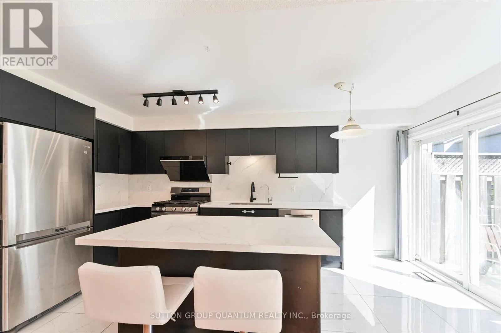 59 MARSHVIEW AVENUE