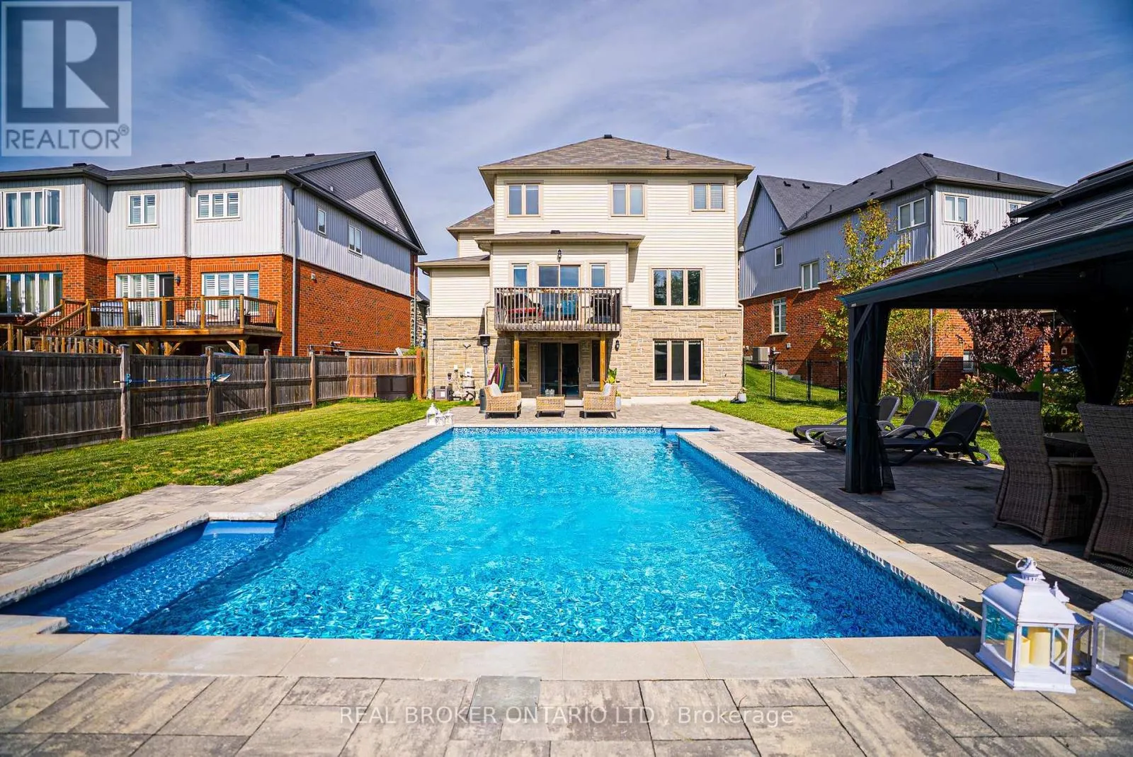 203 GOLD PARK GATE