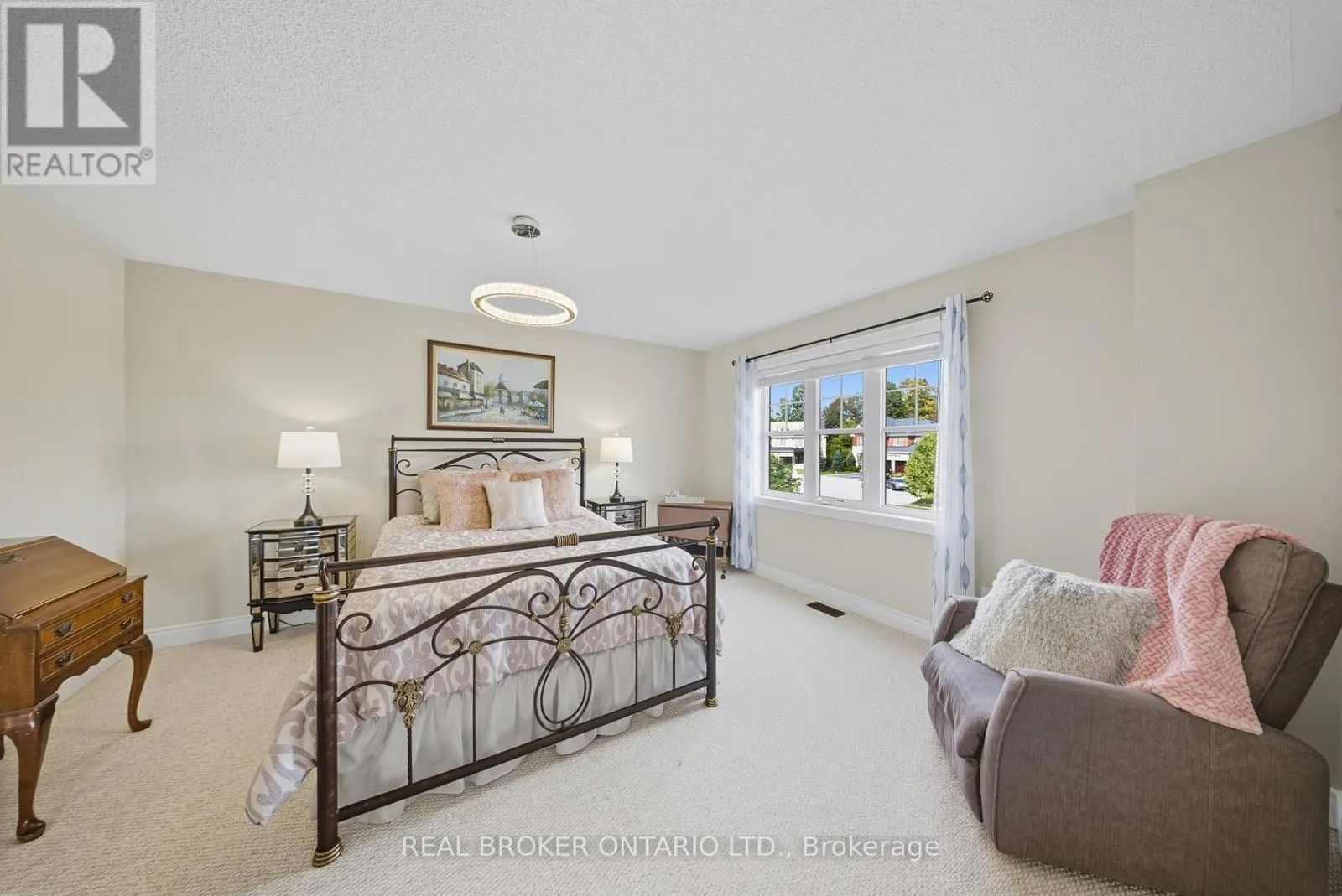 203 GOLD PARK GATE
