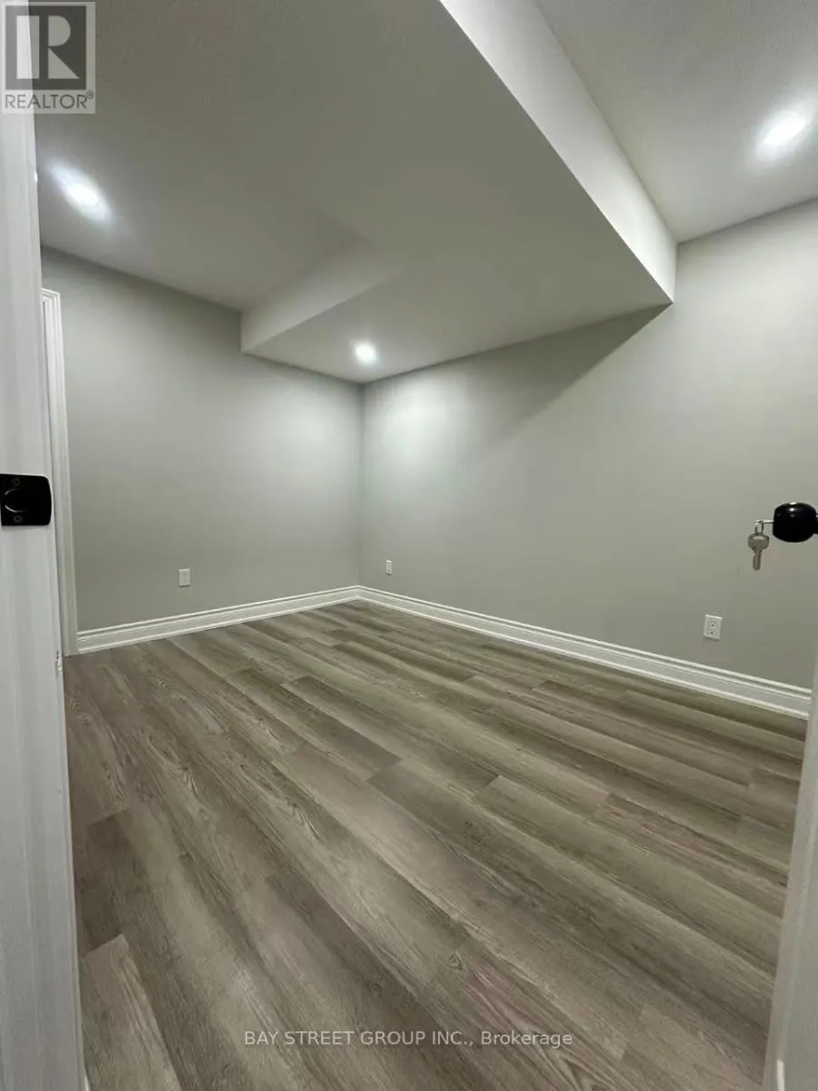 5 BALLYMORE DRIVE
