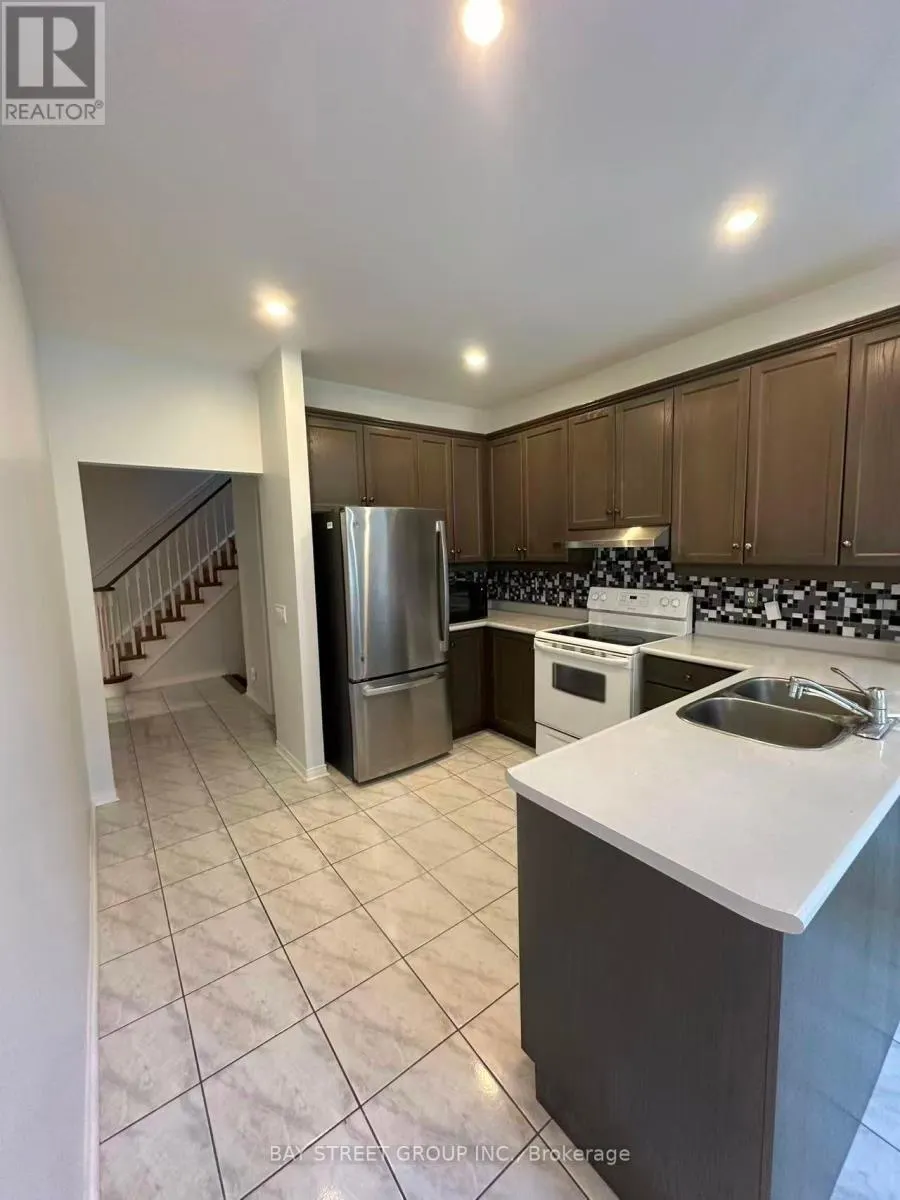 5 BALLYMORE DRIVE