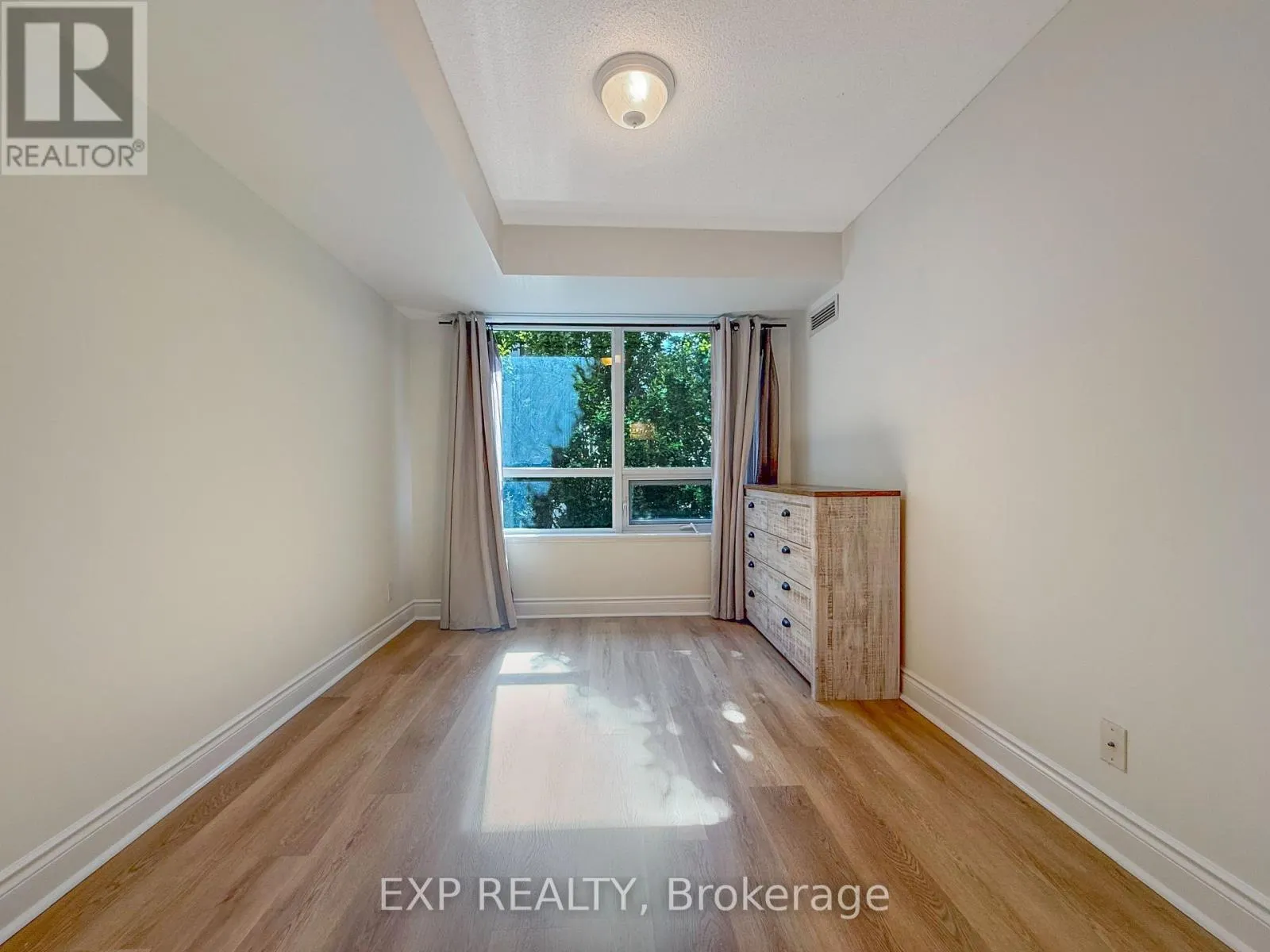 211 - 30 CLEGG ROAD
