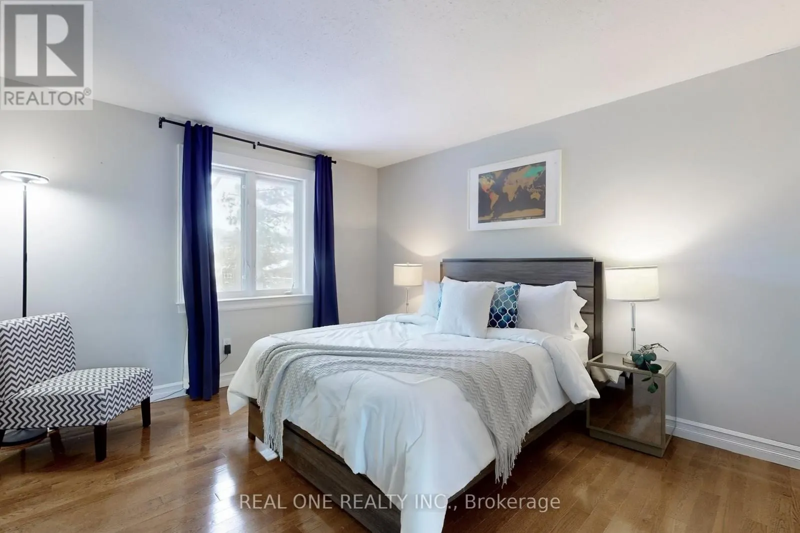 27 AITKEN CIRCLE