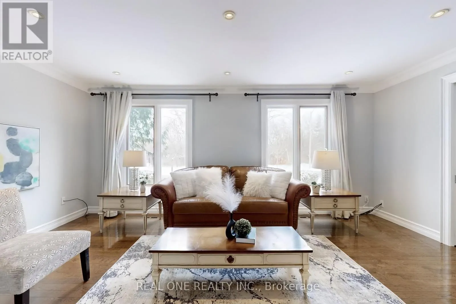 27 AITKEN CIRCLE