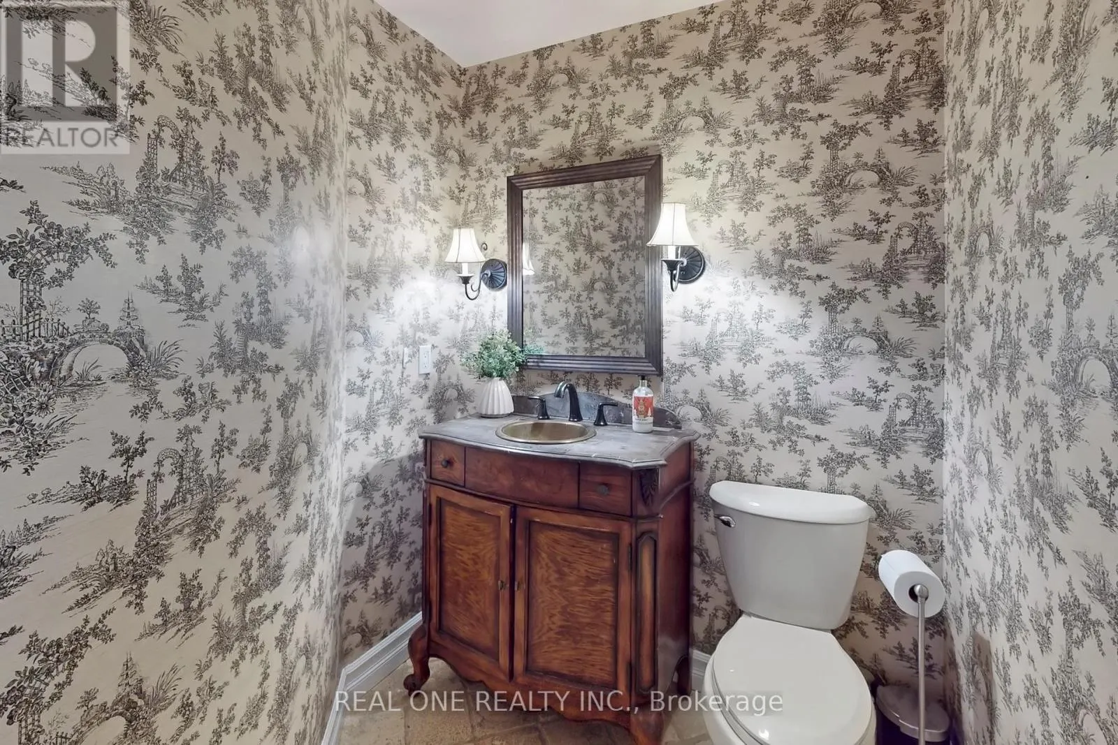 27 AITKEN CIRCLE