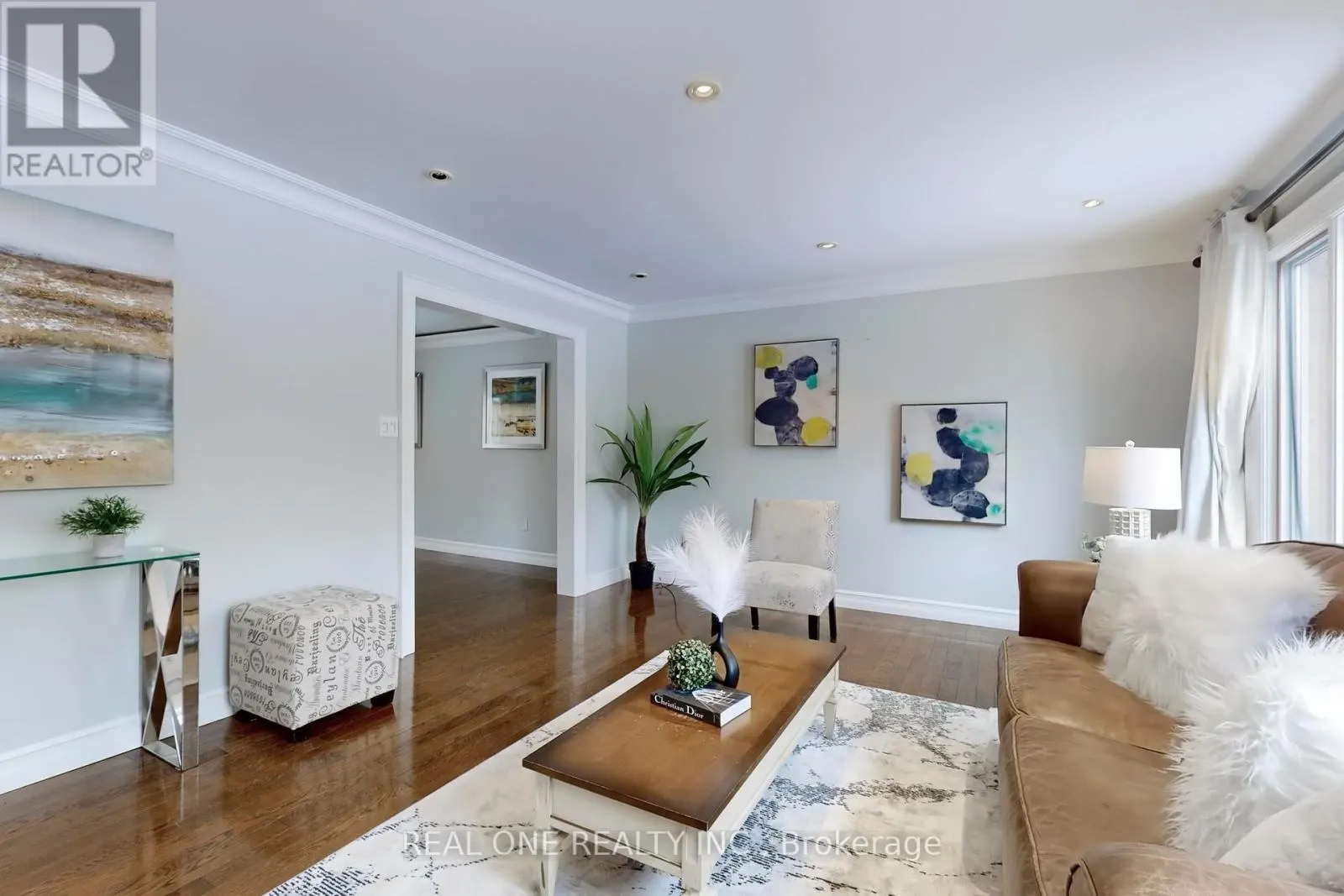 27 AITKEN CIRCLE