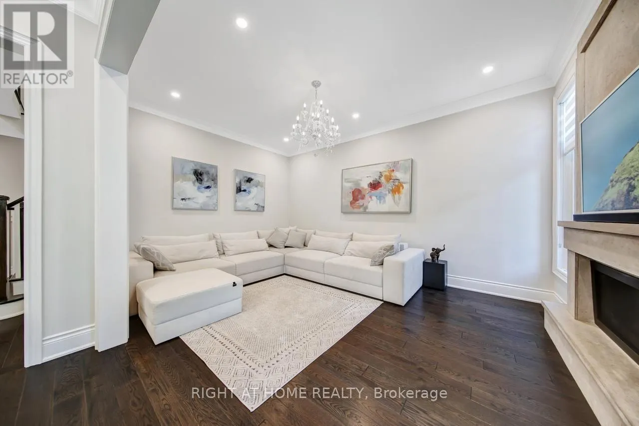 38 MENOTTI DRIVE