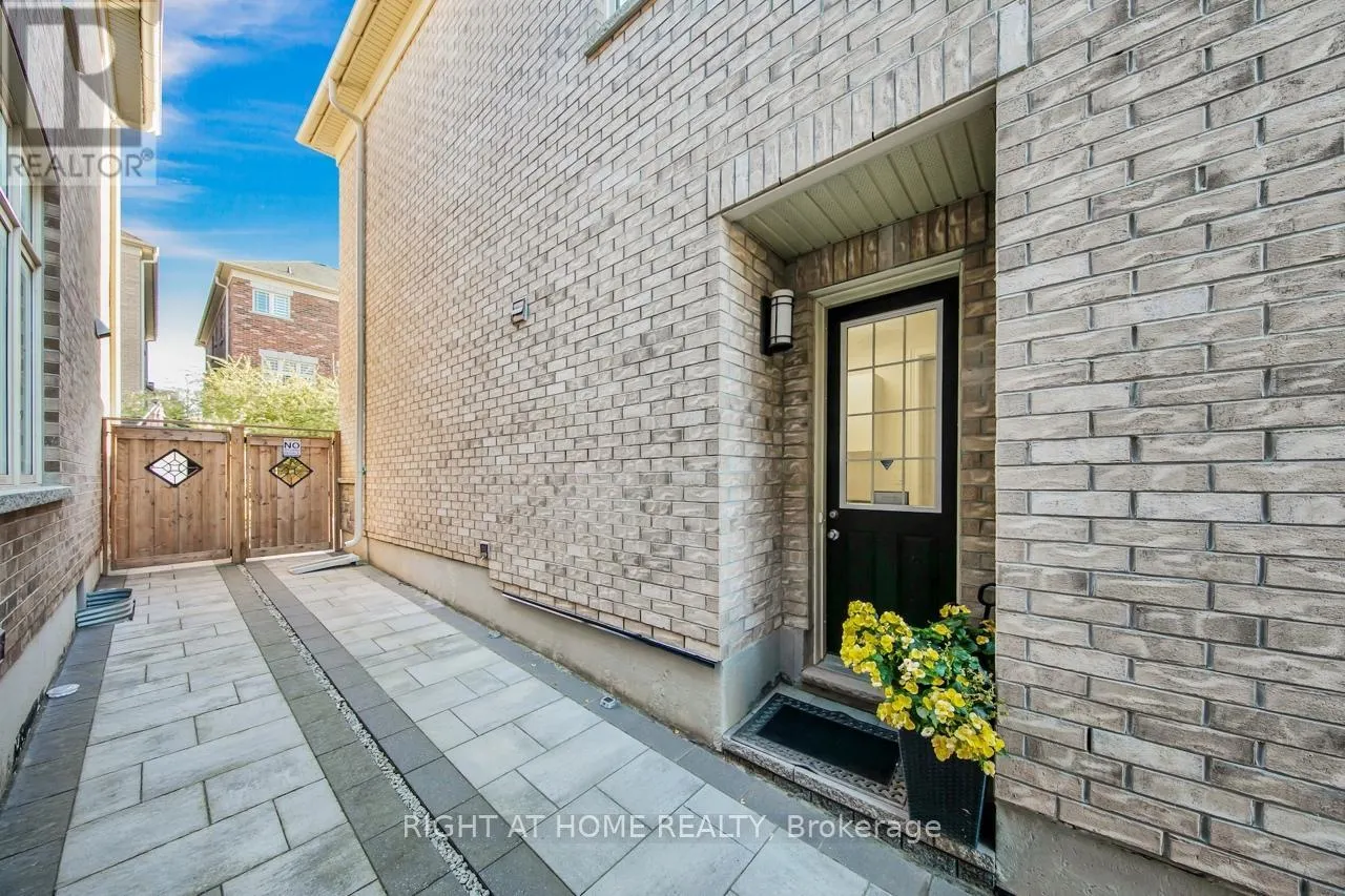 38 MENOTTI DRIVE