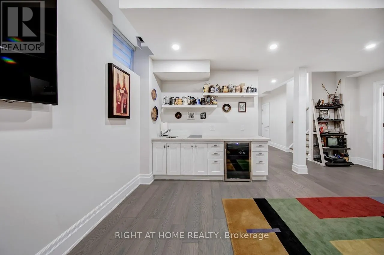 38 MENOTTI DRIVE