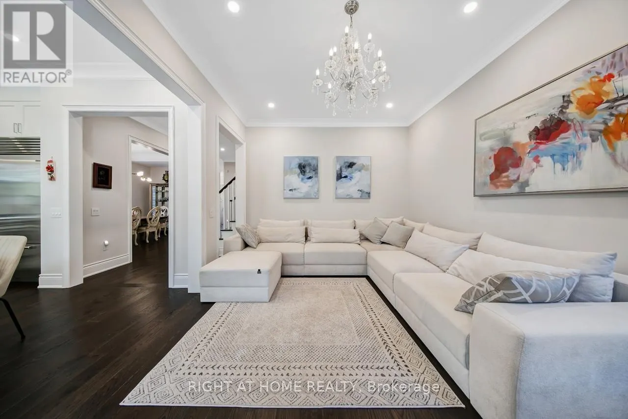 38 MENOTTI DRIVE