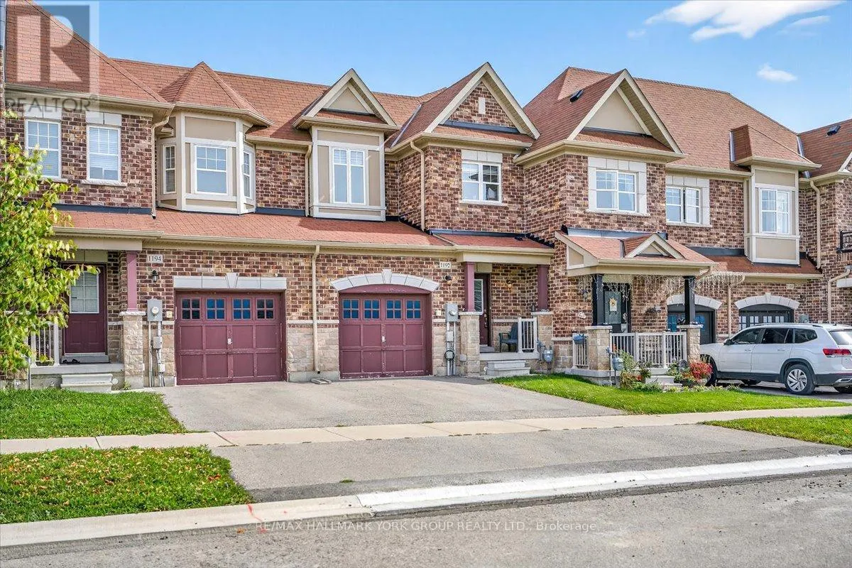 1192 PEELAR CRESCENT
