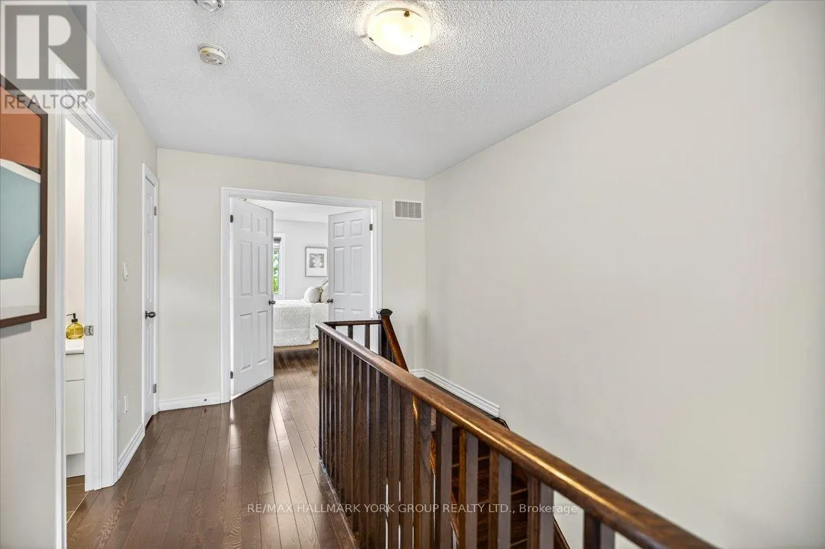 1192 PEELAR CRESCENT