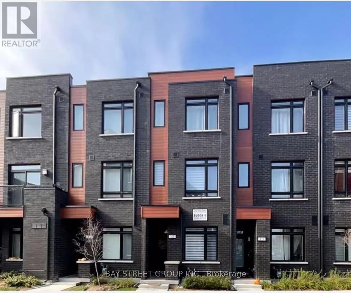 12 - 370 G RED MAPLE ROAD
