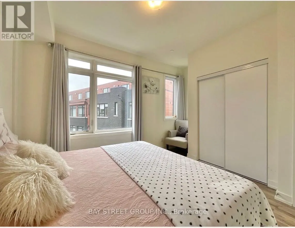 12 - 370 G RED MAPLE ROAD