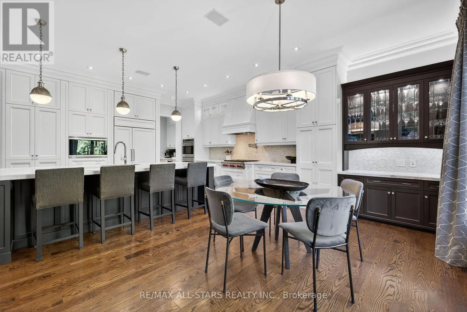 126 HILLVIEW ROAD