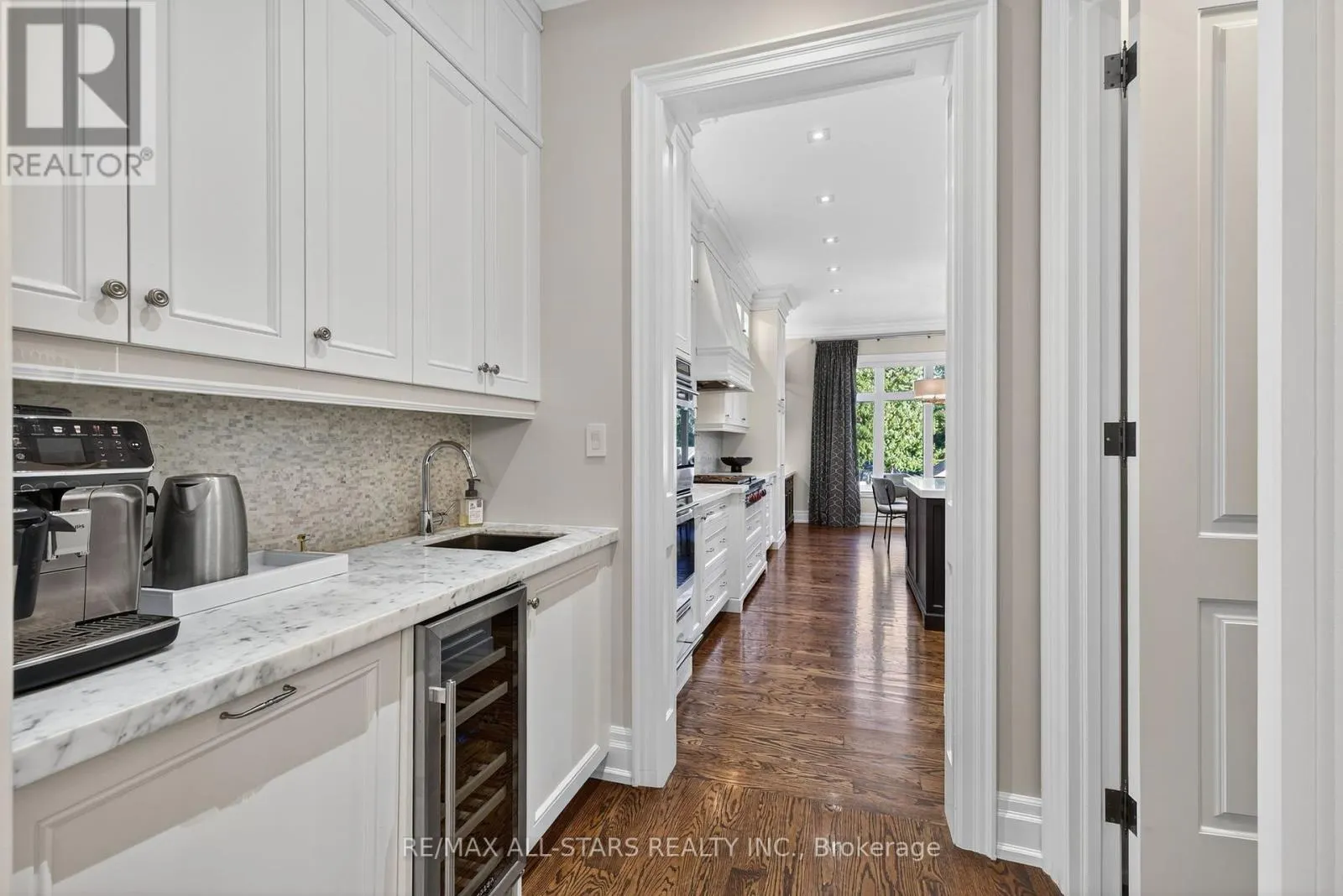 126 HILLVIEW ROAD