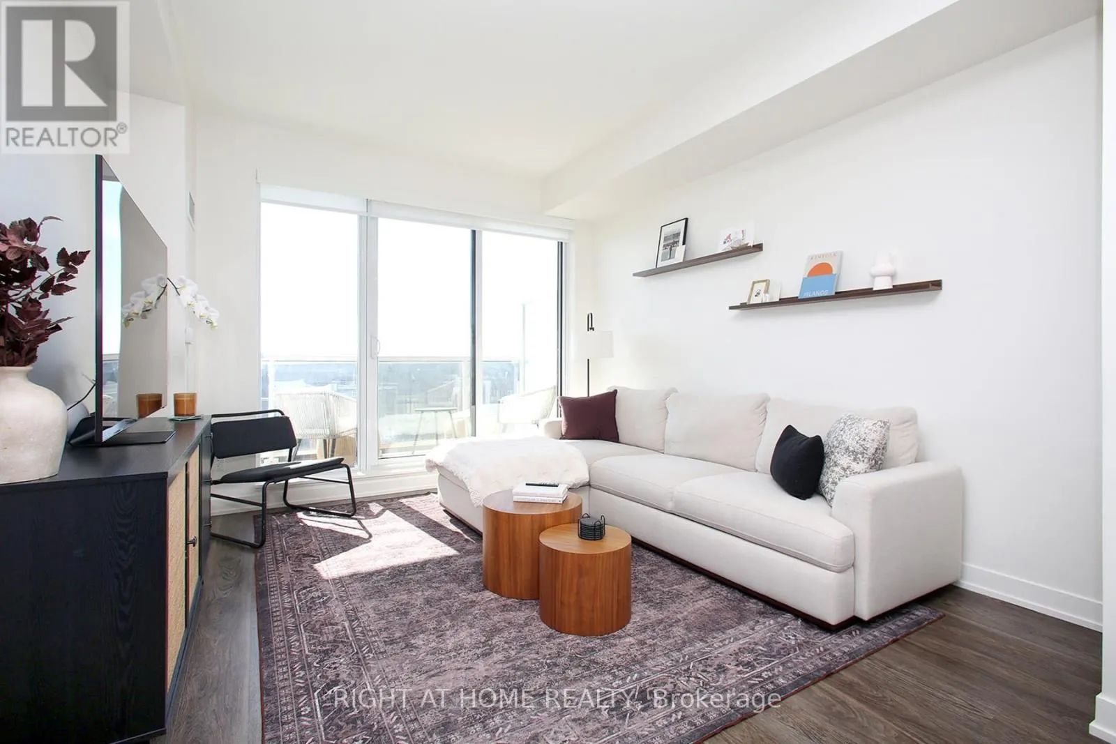 513 - 6 DAVID EYER ROAD