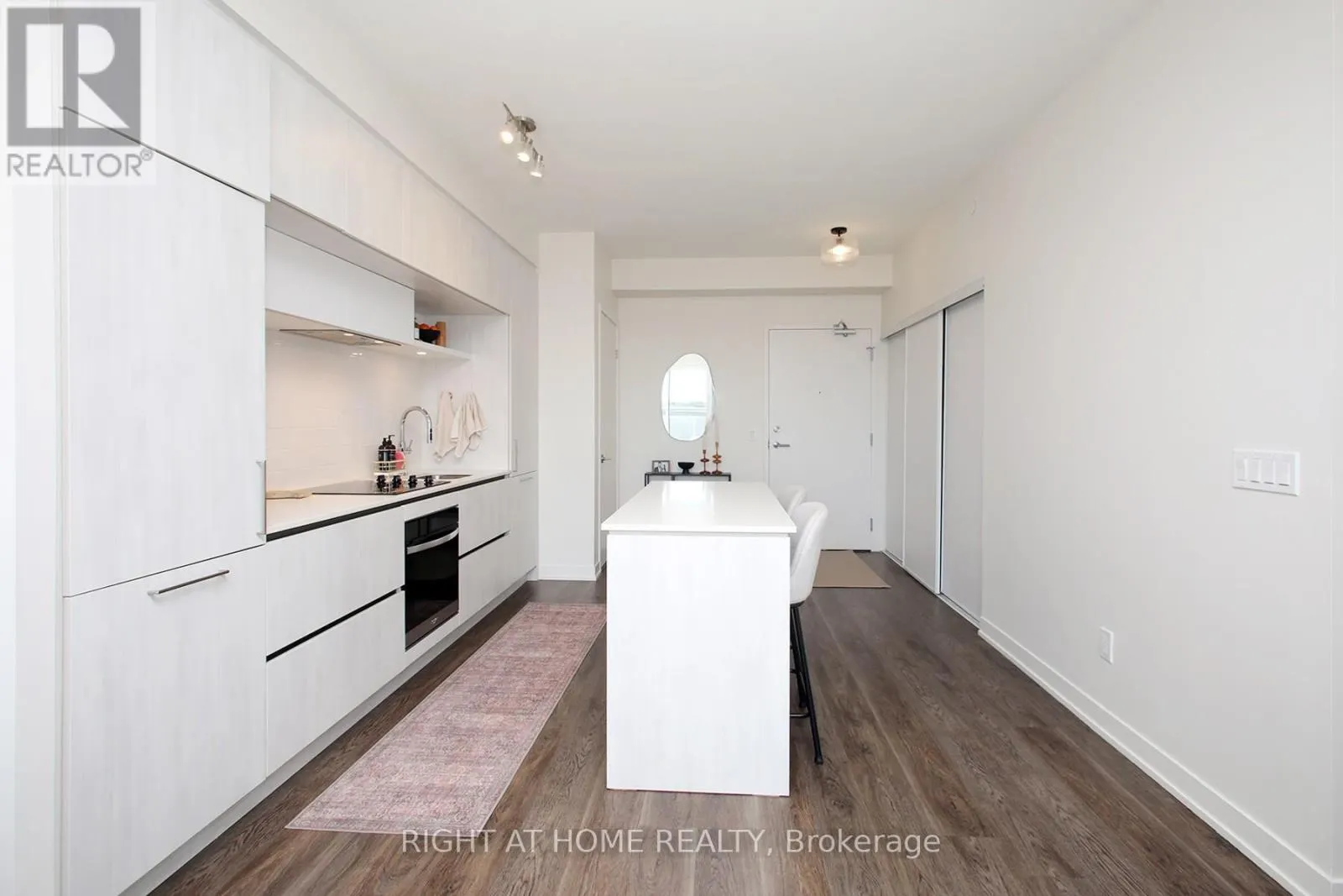 513 - 6 DAVID EYER ROAD