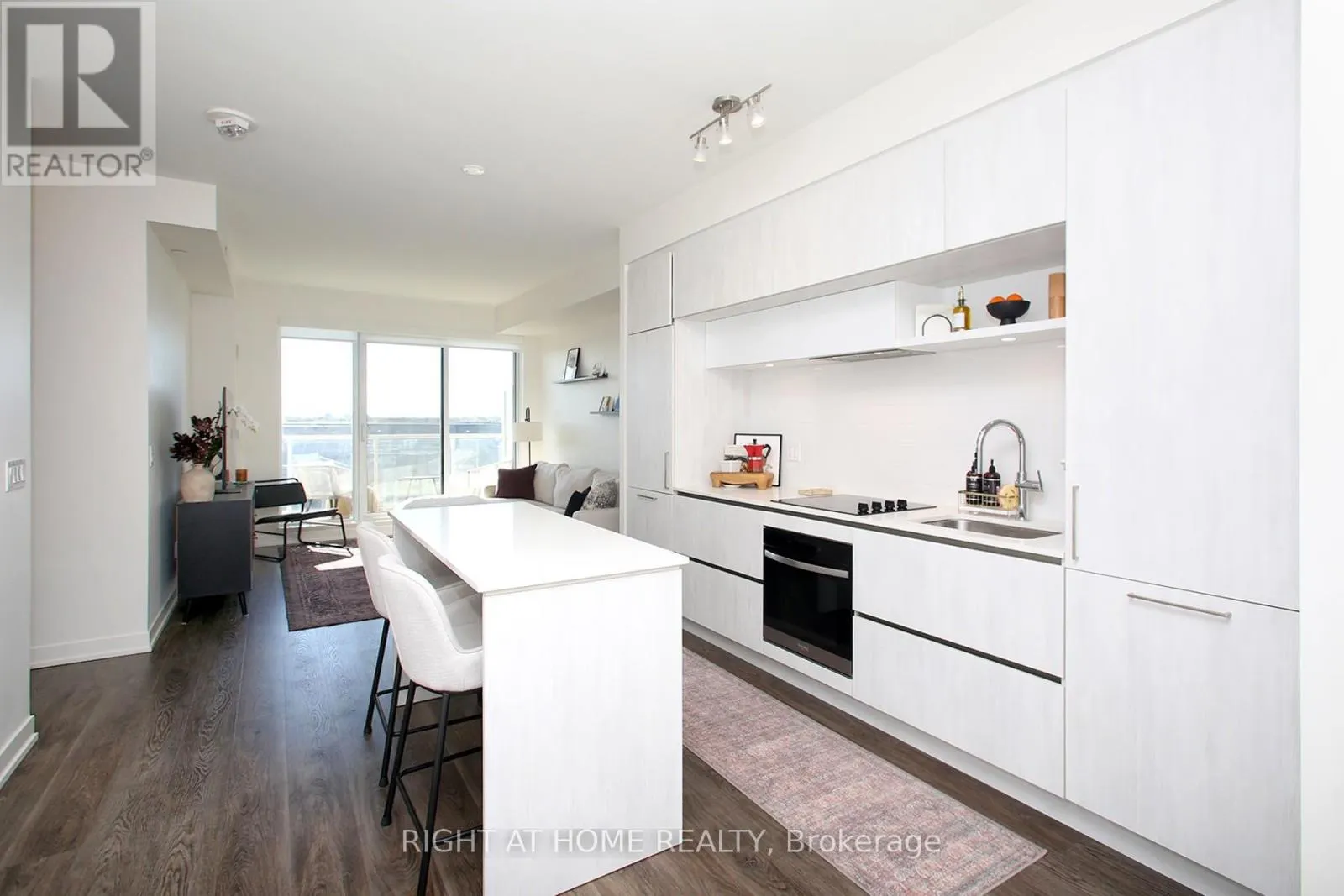 513 - 6 DAVID EYER ROAD
