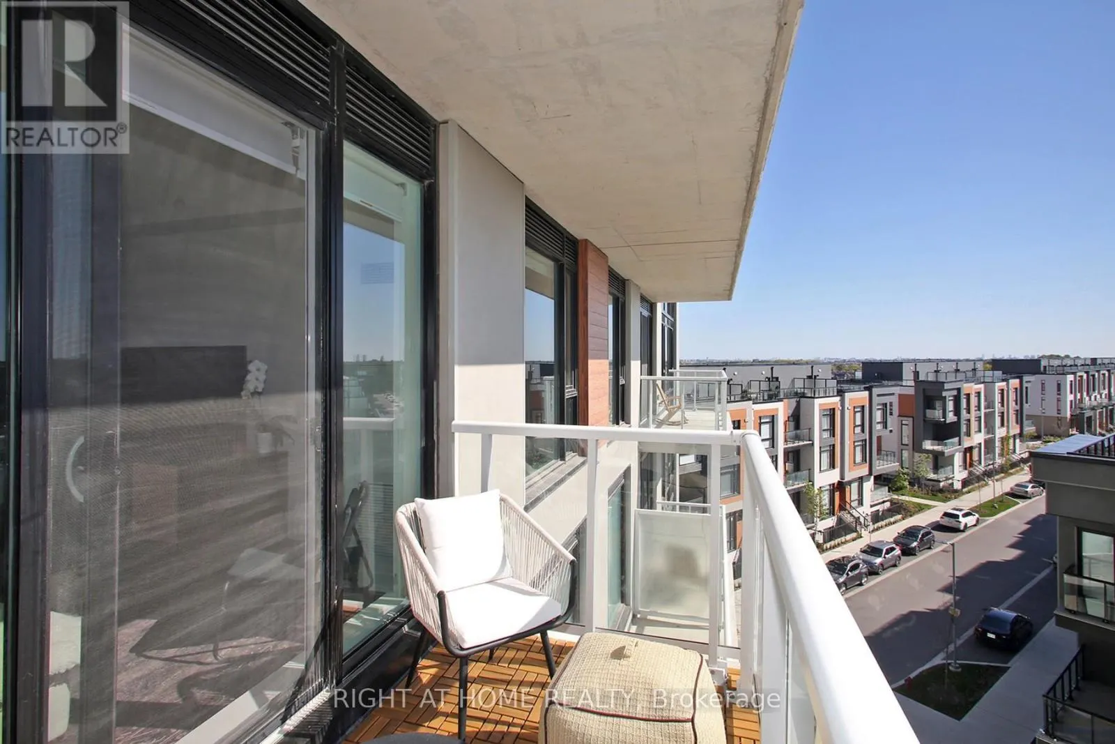 513 - 6 DAVID EYER ROAD