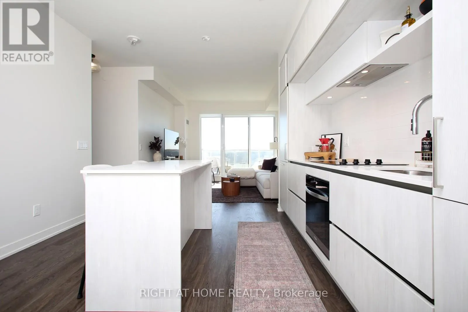513 - 6 DAVID EYER ROAD