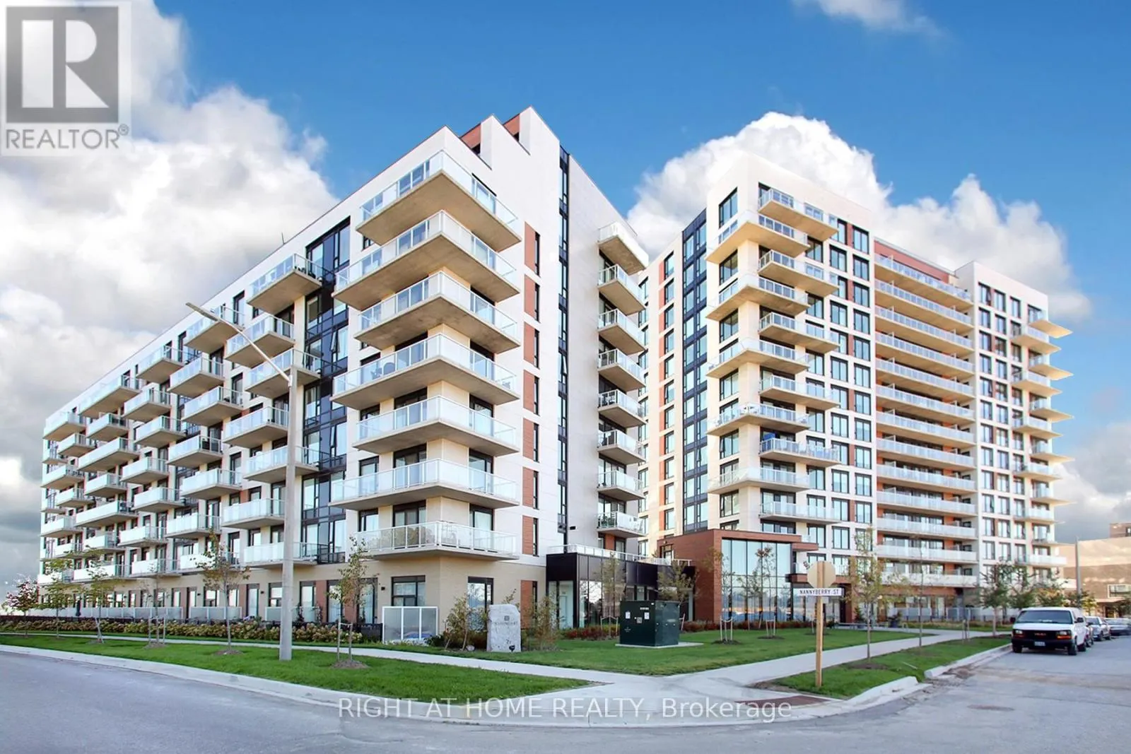 513 - 6 DAVID EYER ROAD