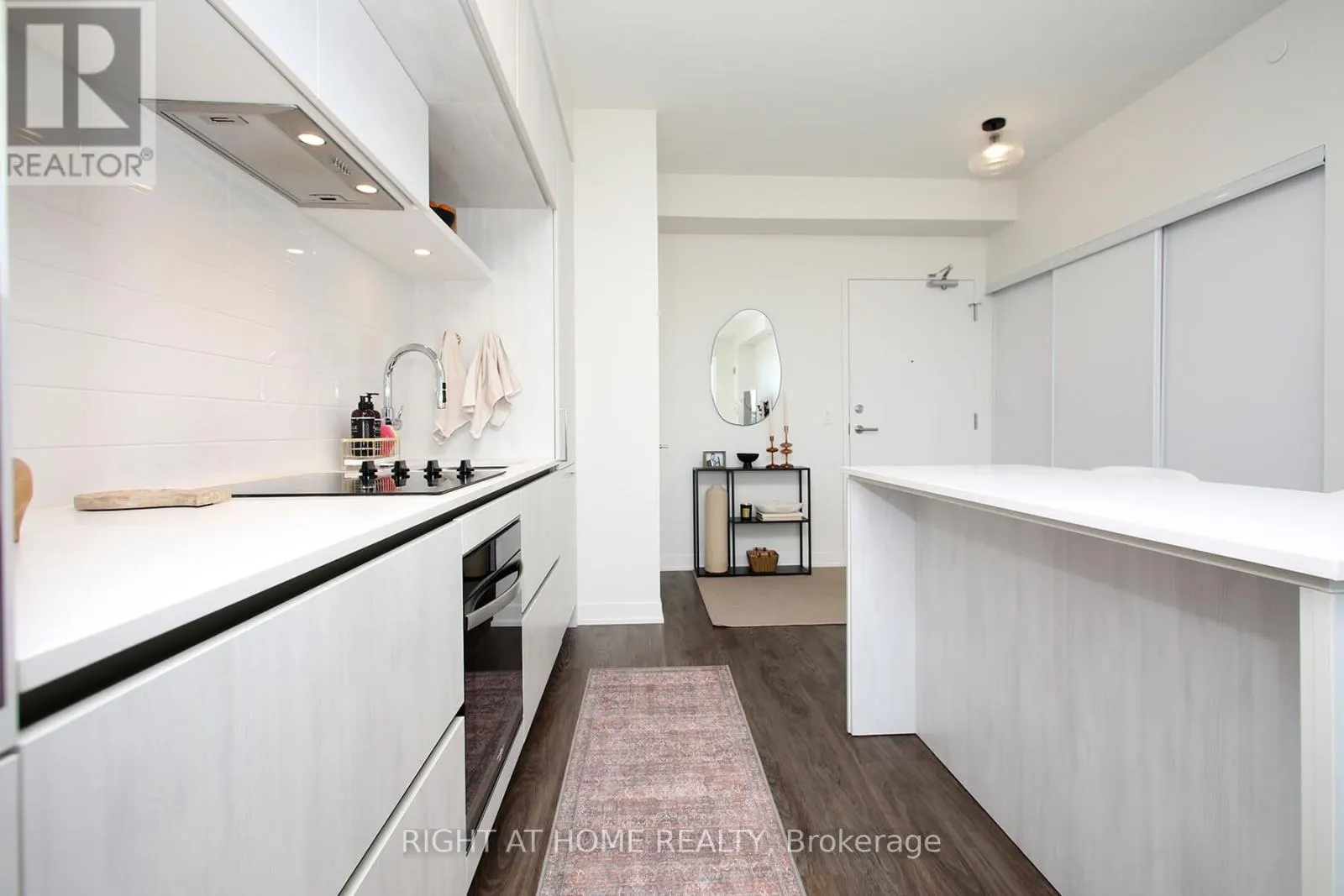 513 - 6 DAVID EYER ROAD