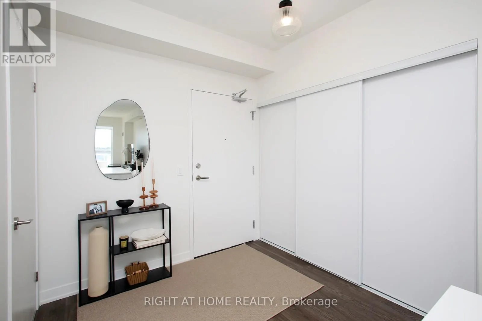 513 - 6 DAVID EYER ROAD
