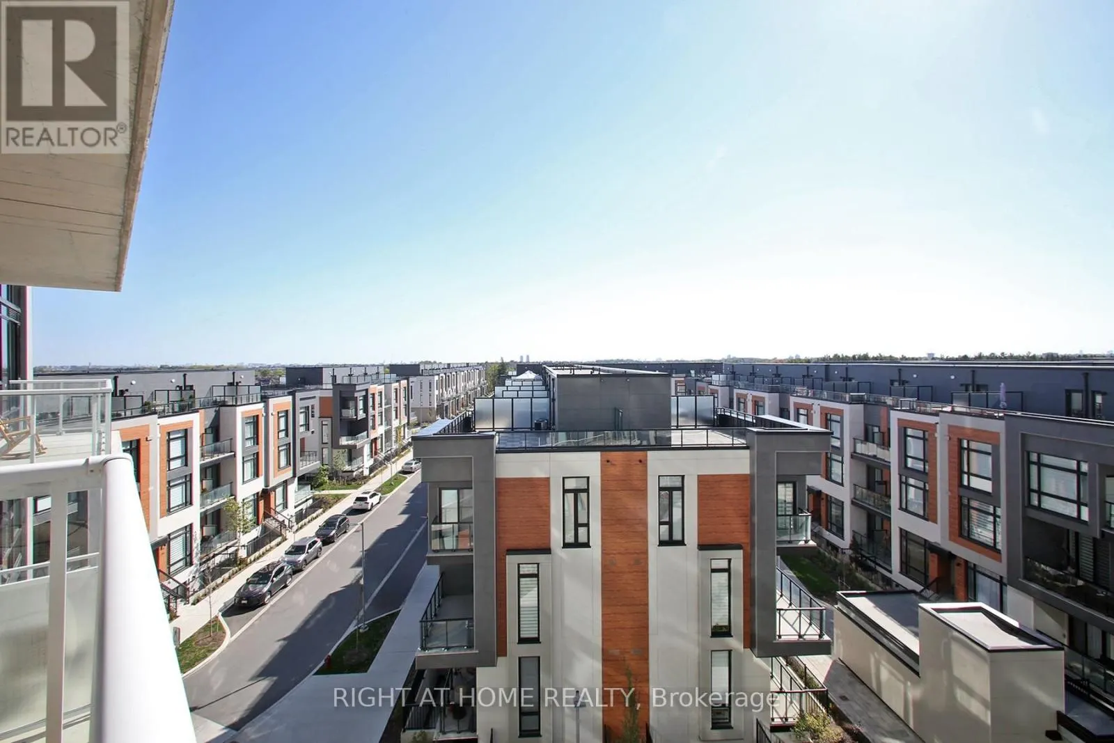 513 - 6 DAVID EYER ROAD