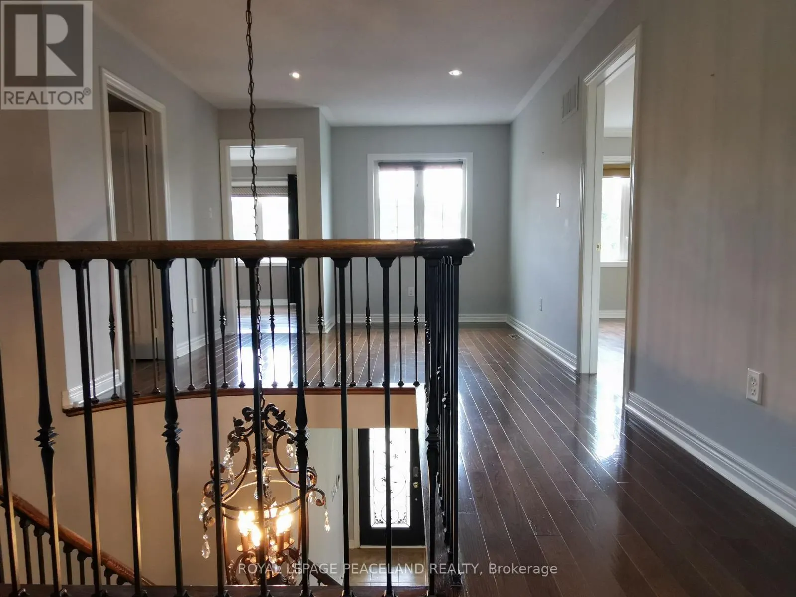 48 BARBERRY CRESCENT