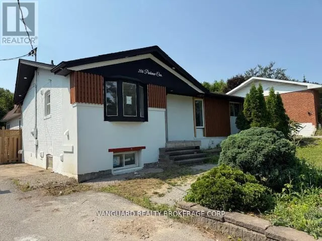 206 PARKVIEW CRESCENT