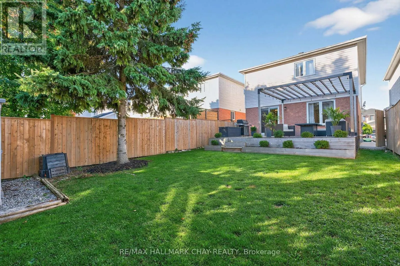 53 MCKNIGHT CRESCENT