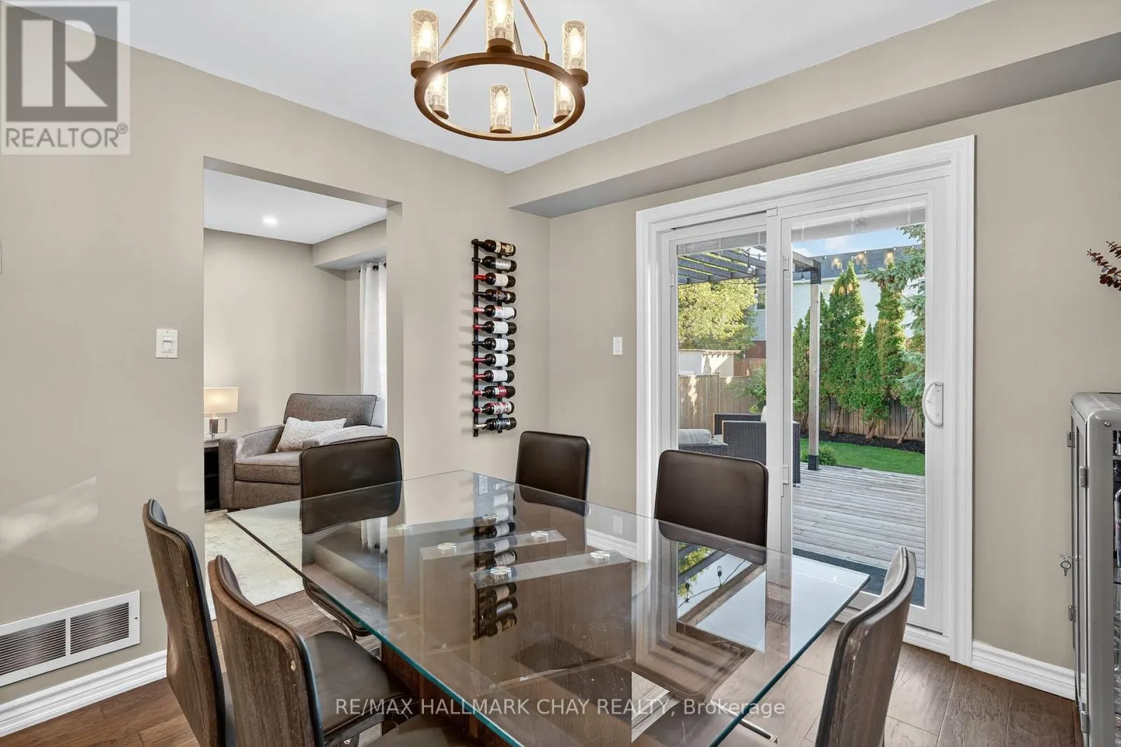 53 MCKNIGHT CRESCENT