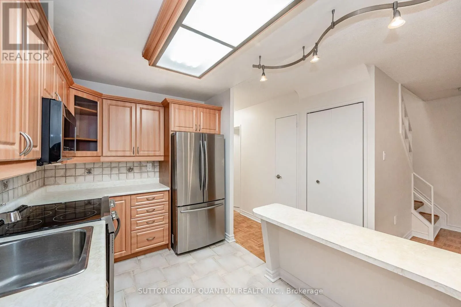 57 - 16B ELGIN STREET